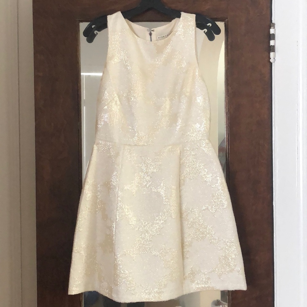 Alice and Olivia white dress size 8